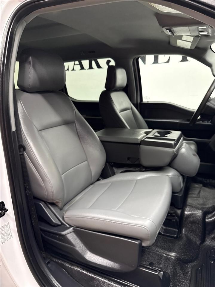 Ford F-350 SD XL Crew Cab Long Bed DRW 4WD 2024