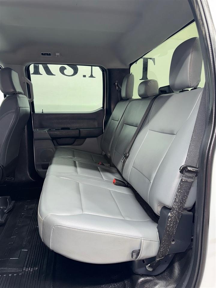 Ford F-350 SD XL Crew Cab Long Bed DRW 4WD 2024
