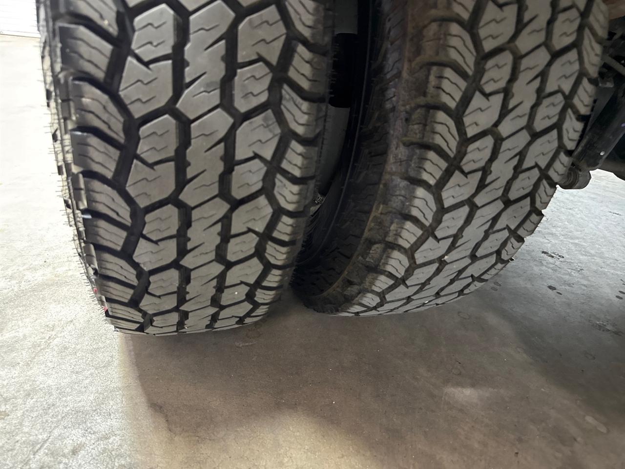 Ford F-350 SD XL Crew Cab Long Bed DRW 4WD 2024