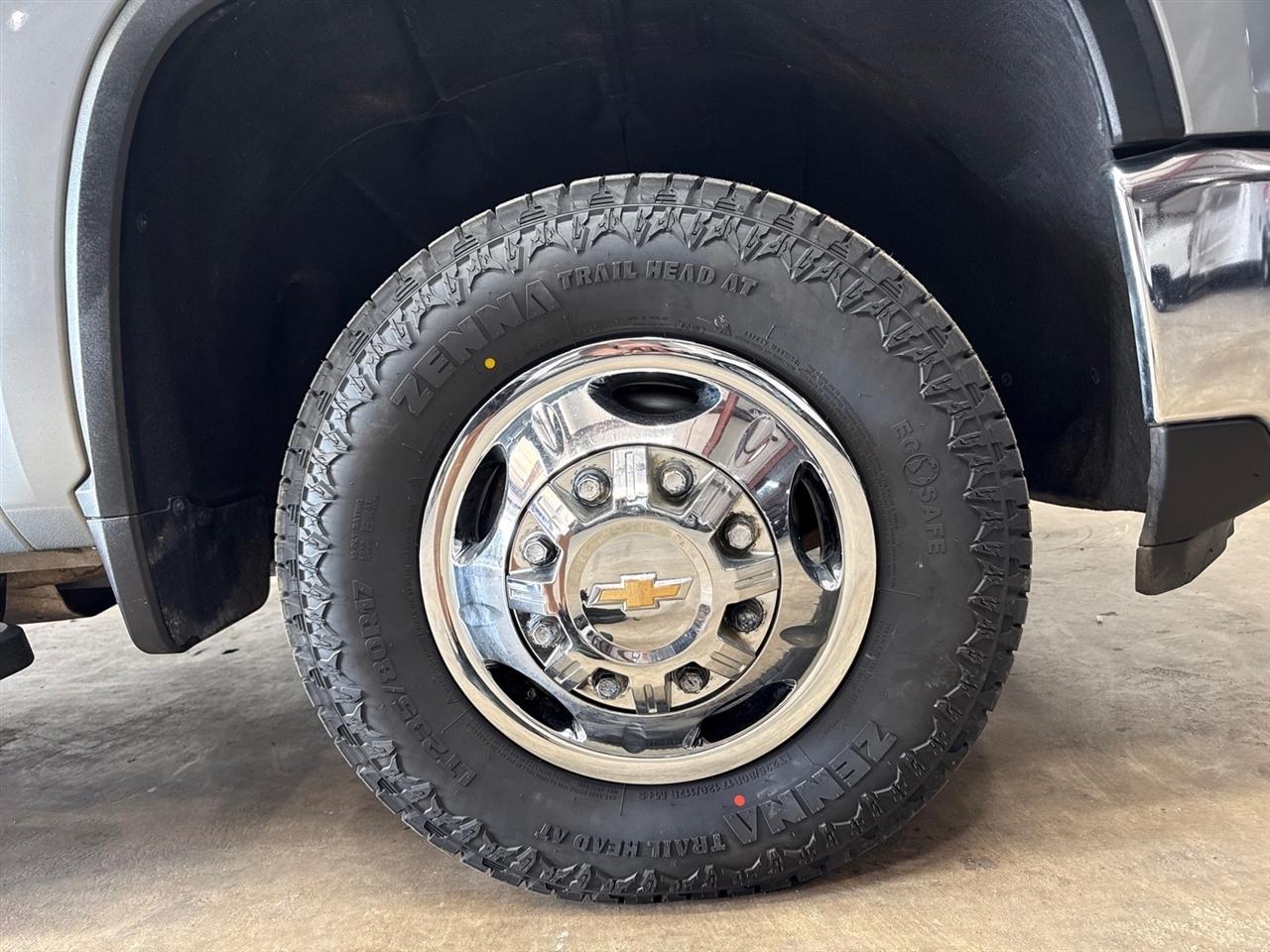 Chevrolet Silverado 3500HD LT Crew Cab 4WD 2024