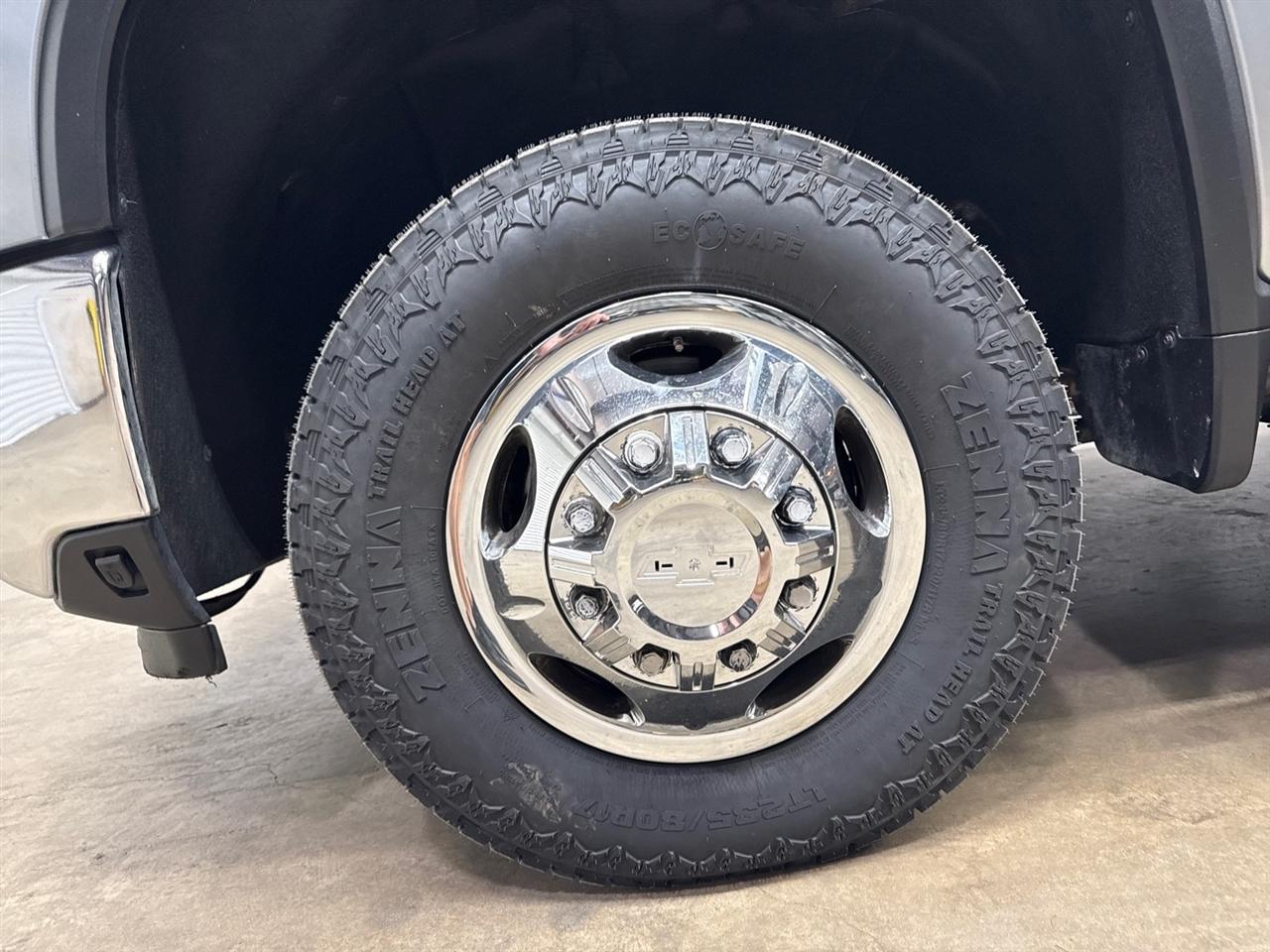 Chevrolet Silverado 3500HD LT Crew Cab 4WD 2024
