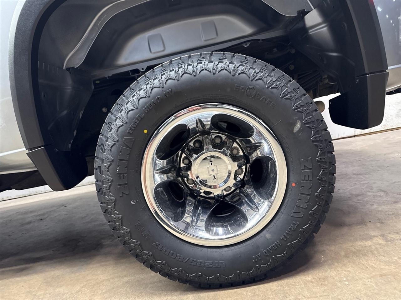 Chevrolet Silverado 3500HD LT Crew Cab 4WD 2024