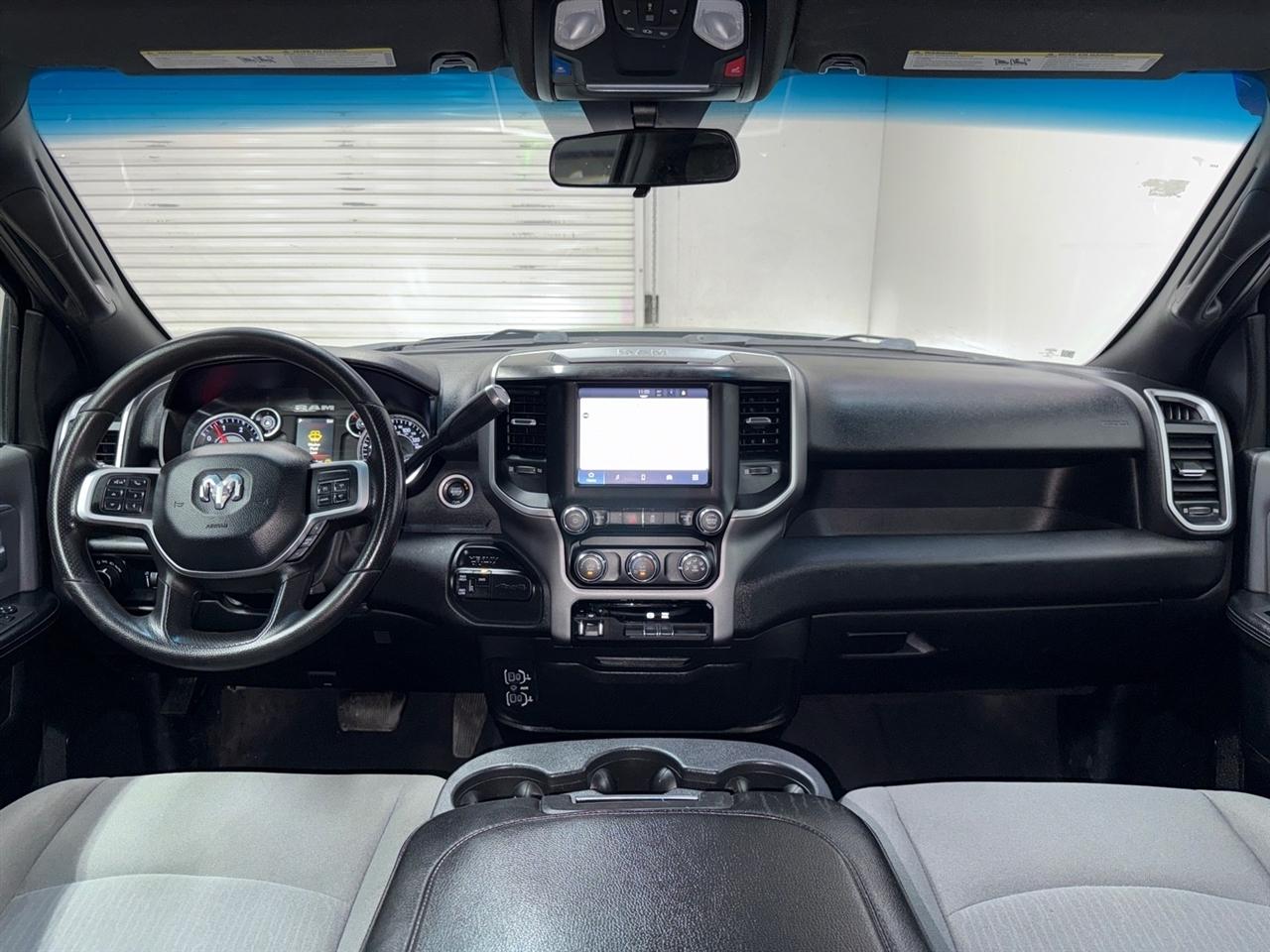 RAM 2500 Tradesman Crew Cab SWB 4WD 2022