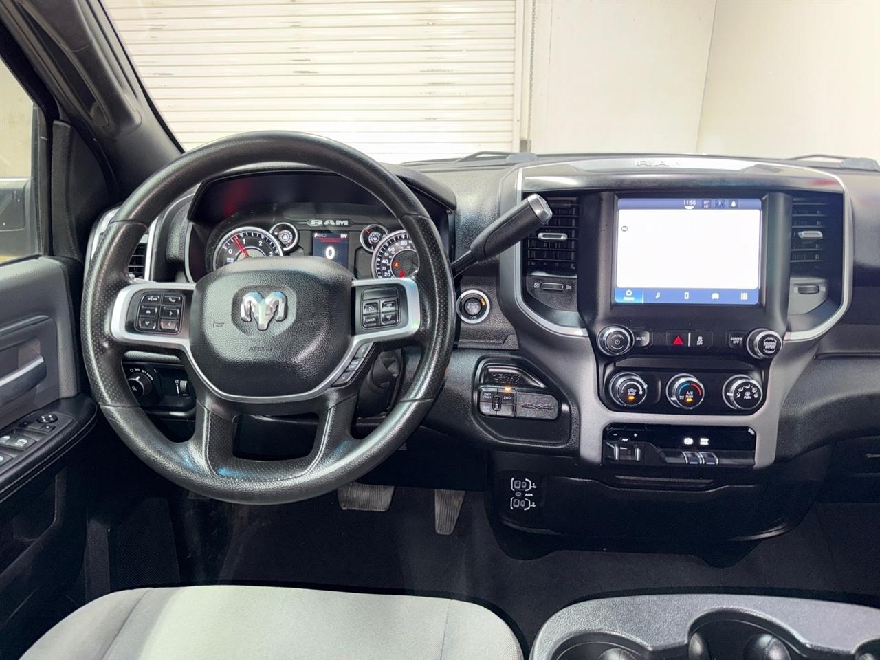 RAM 2500 Tradesman Crew Cab SWB 4WD 2022
