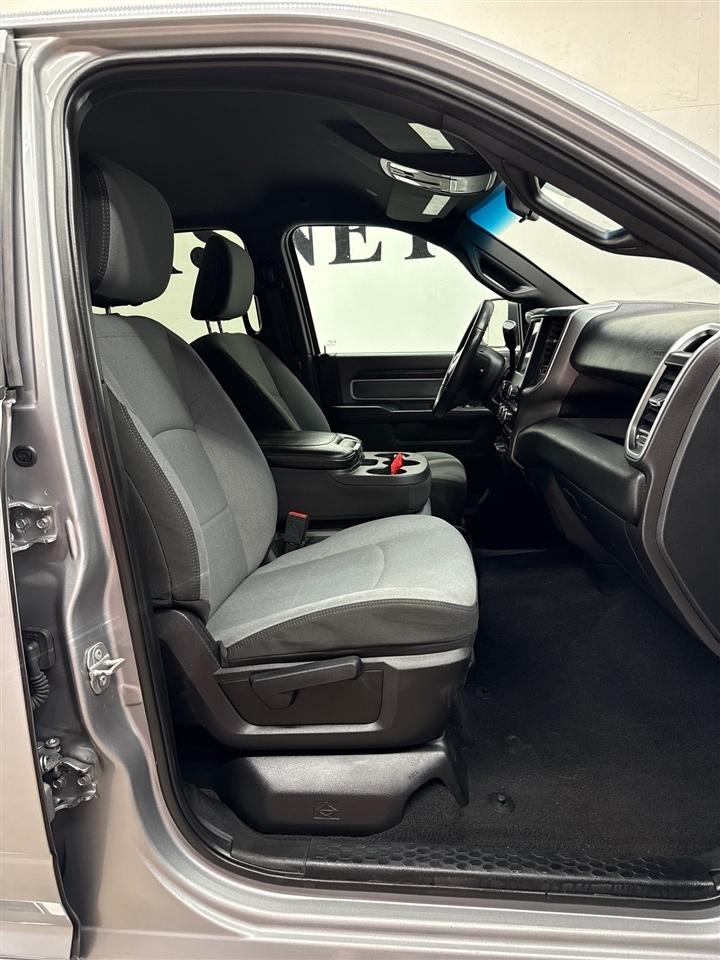RAM 2500 Tradesman Crew Cab SWB 4WD 2022