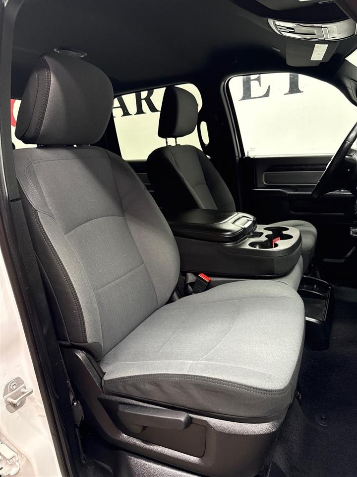 RAM 2500 Tradesman Crew Cab LWB 4WD 2022