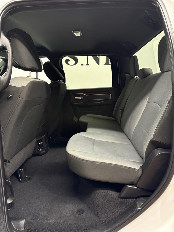 RAM 2500 Tradesman Crew Cab LWB 4WD 2022
