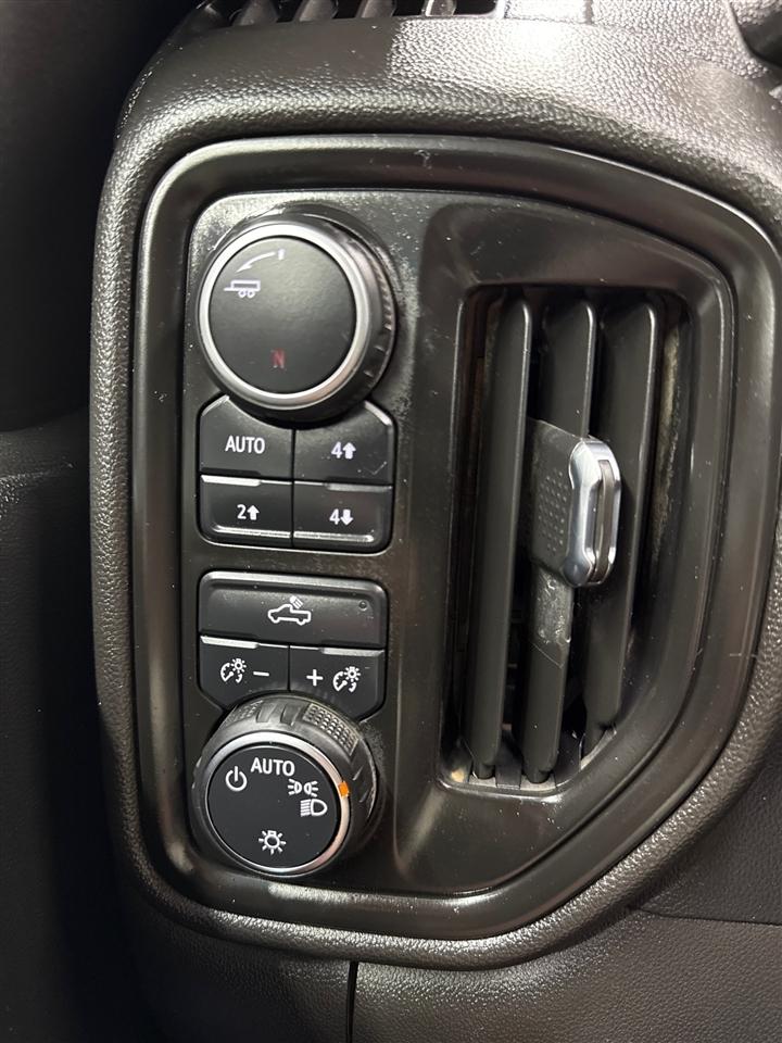 Chevrolet Silverado 2500HD Work Truck Crew Cab Long Box 4WD 2023