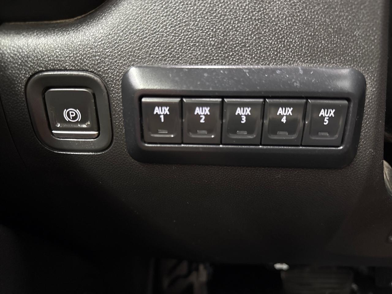 Chevrolet Silverado 2500HD Work Truck Crew Cab Long Box 4WD 2023