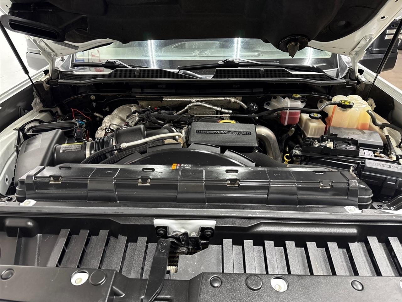 Chevrolet Silverado 2500HD Work Truck Crew Cab Long Box 4WD 2023