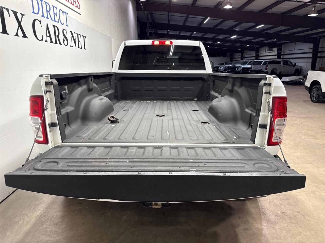 RAM 3500 Tradesman Crew Cab 4WD DRW 2024