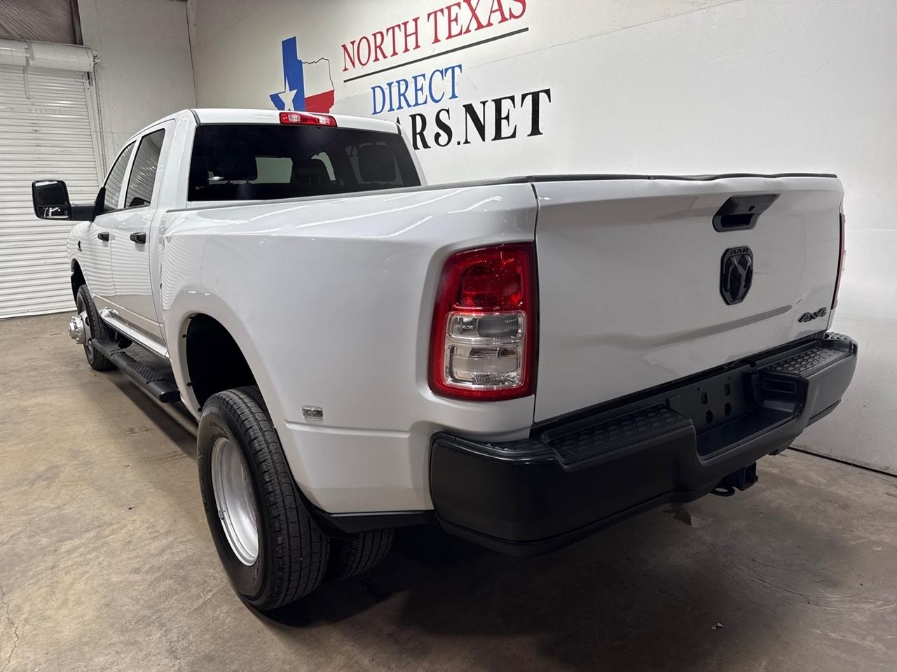 RAM 3500 Tradesman Crew Cab 4WD DRW 2024