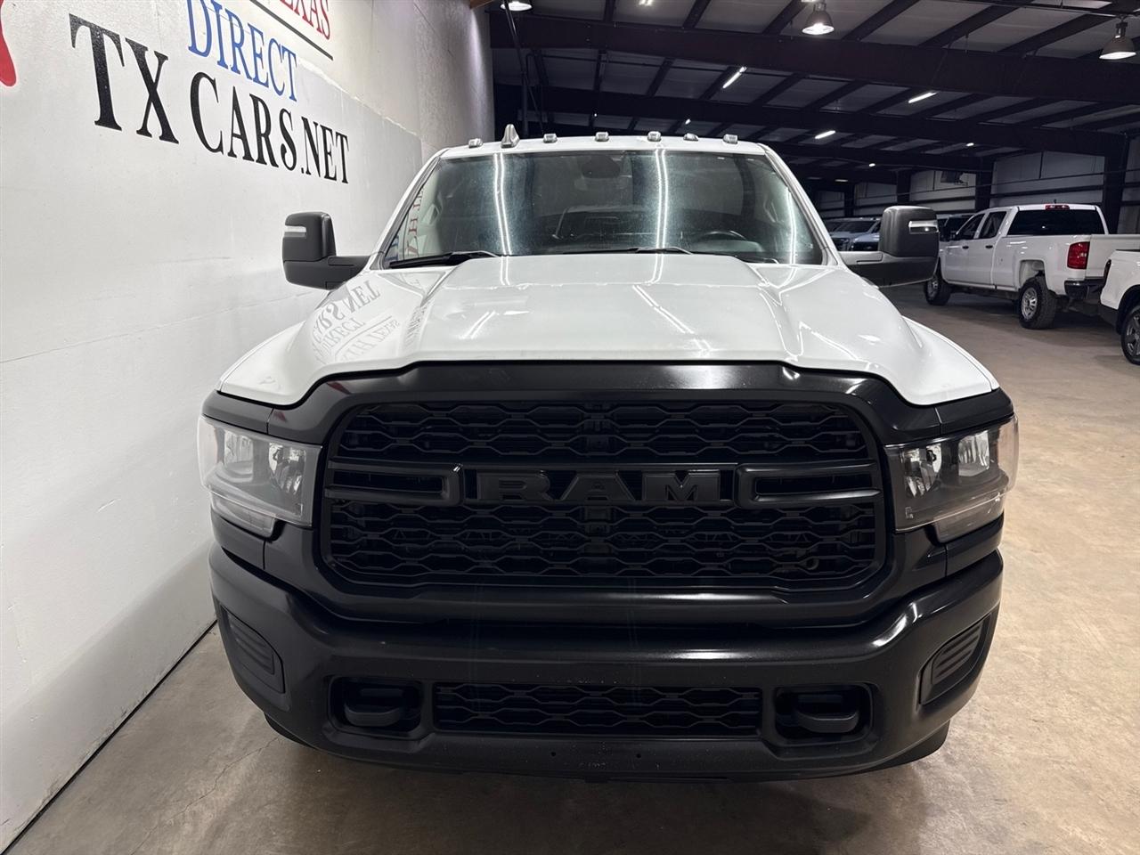RAM 3500 Tradesman Crew Cab 4WD DRW 2024