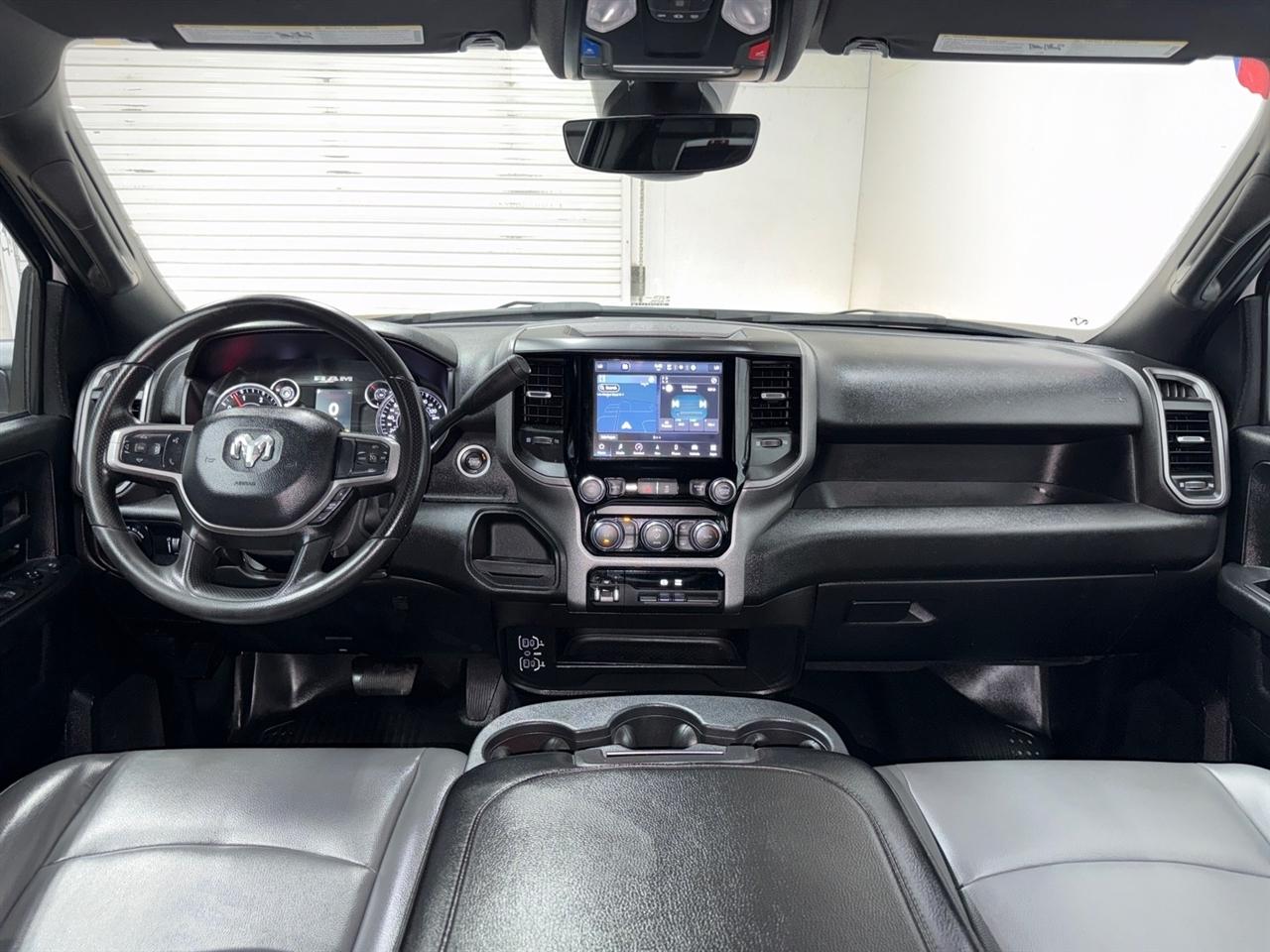RAM 3500 Tradesman Crew Cab 4WD DRW 2024