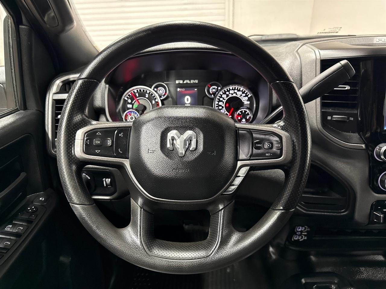 RAM 3500 Tradesman Crew Cab 4WD DRW 2024