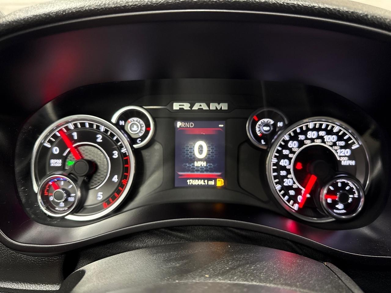 RAM 3500 Tradesman Crew Cab 4WD DRW 2024