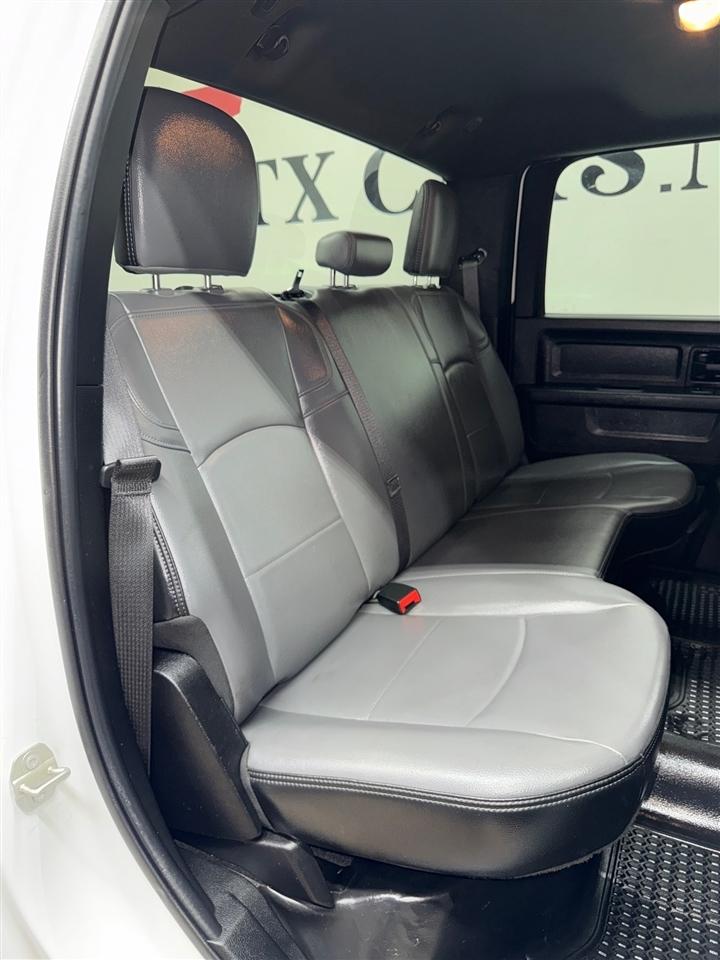 RAM 3500 Tradesman Crew Cab 4WD DRW 2024
