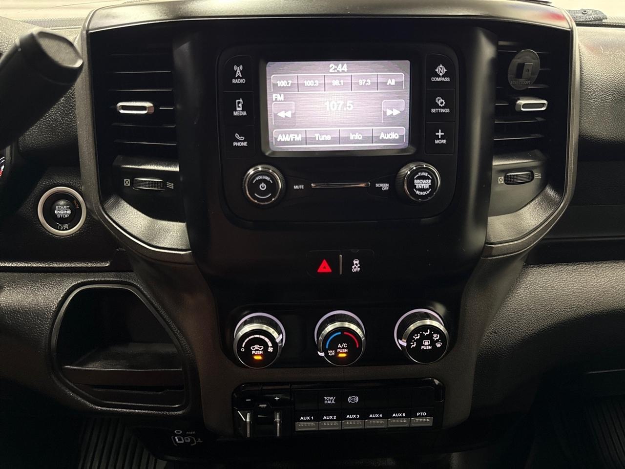 RAM 5500 Crew Cab SWB 4WD DRW 2022