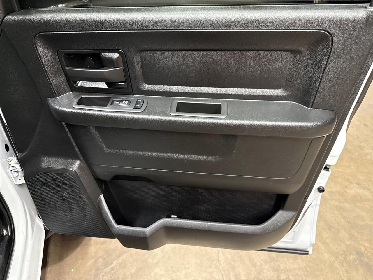 RAM 5500 Crew Cab SWB 4WD DRW 2022