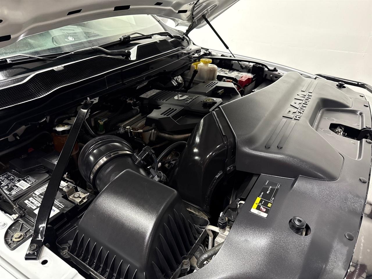RAM 5500 Crew Cab SWB 4WD DRW 2022