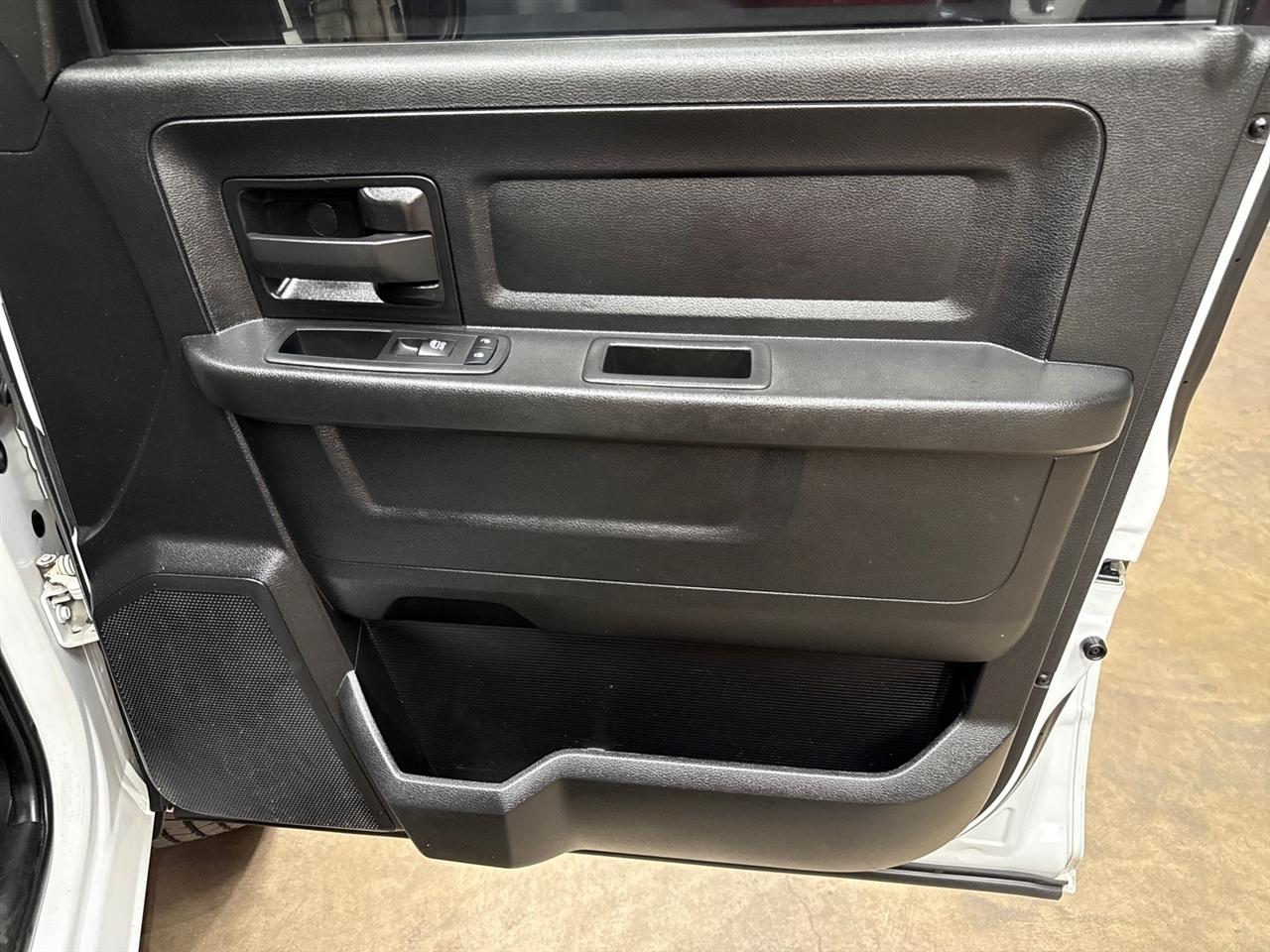 RAM 2500 Tradesman Crew Cab LWB 4WD 2023