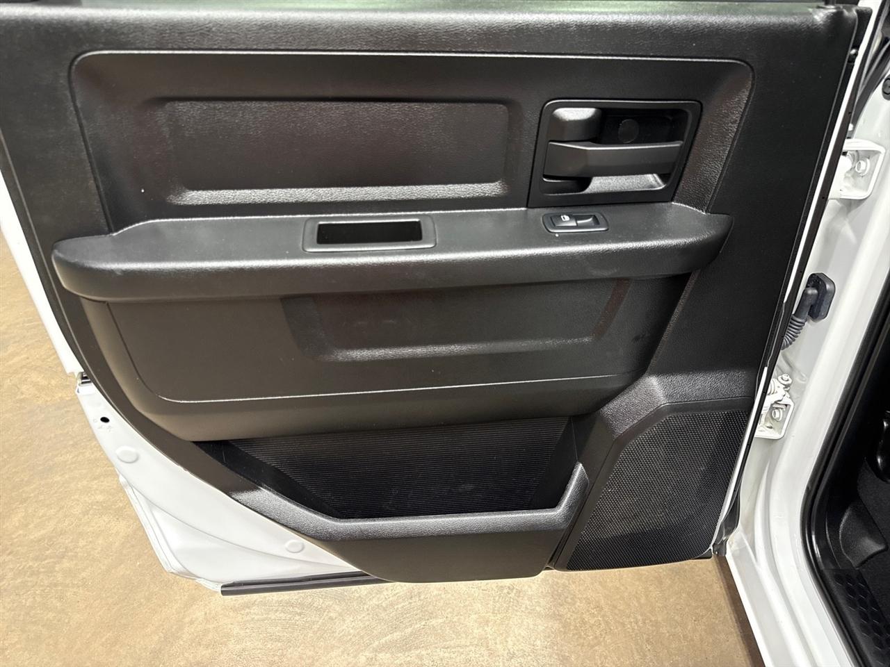 RAM 2500 Tradesman Crew Cab LWB 4WD 2023