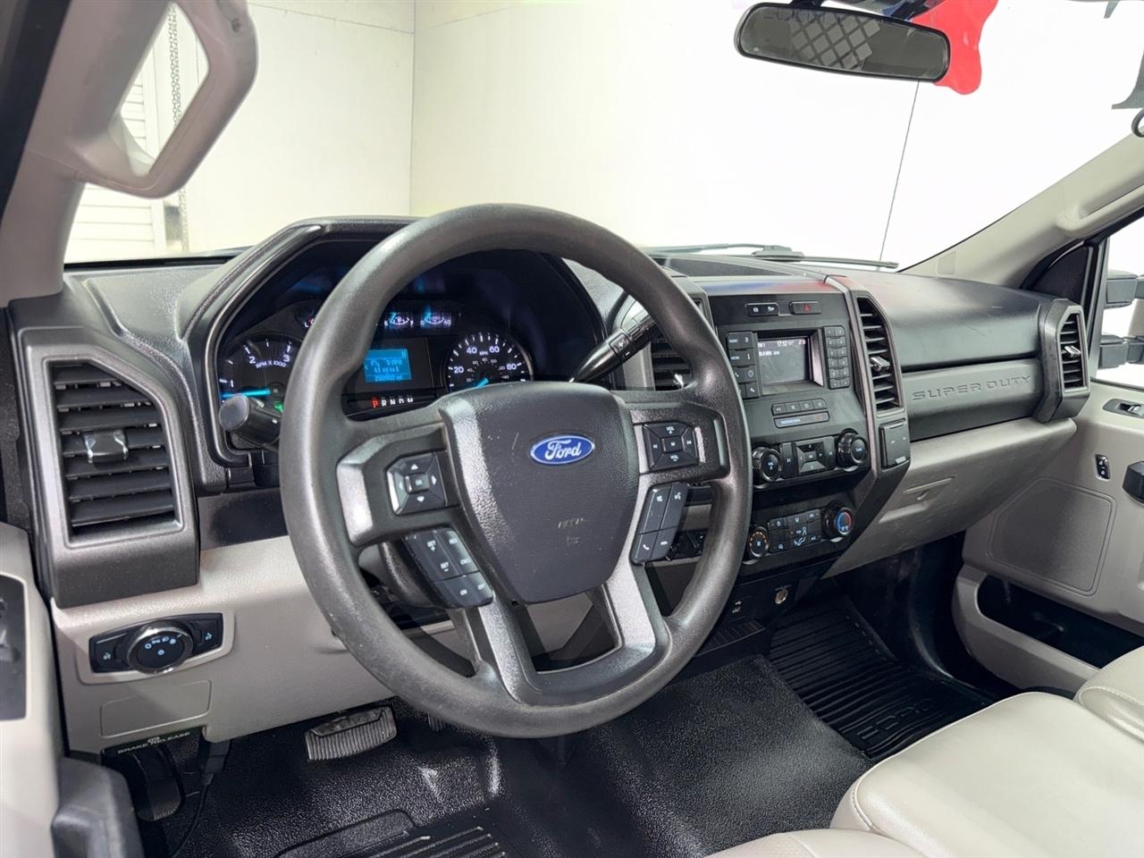 Ford F-550 Regular Cab DRW 2WD 2020