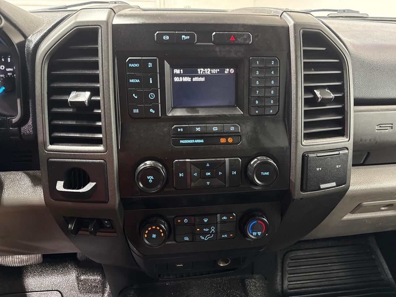 Ford F-550 Regular Cab DRW 2WD 2020