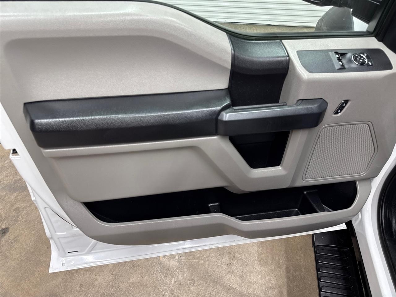 Ford F-550 Regular Cab DRW 2WD 2020