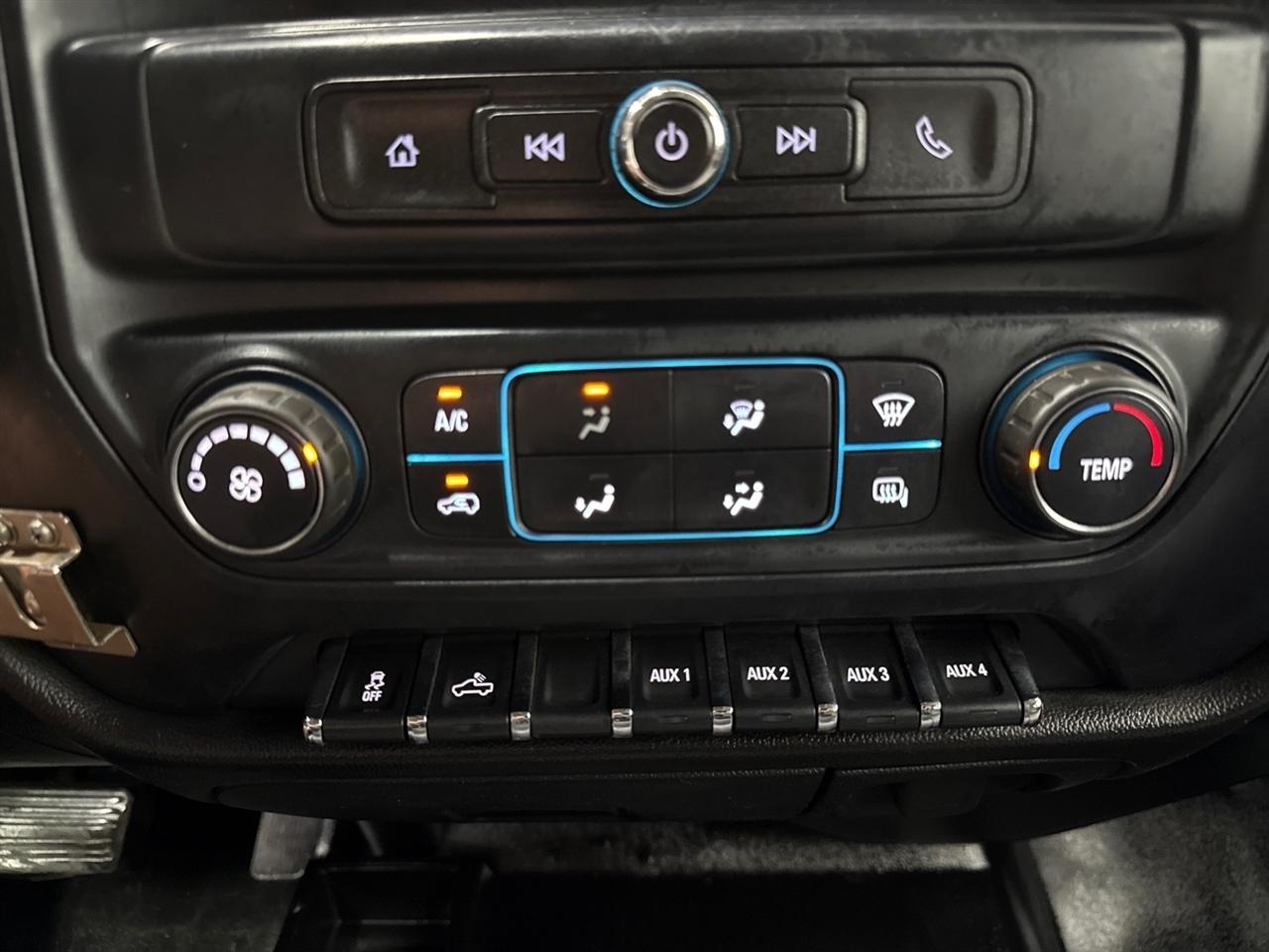 Chevrolet Silverado 2500HD Work Truck Crew Cab 4WD 2018