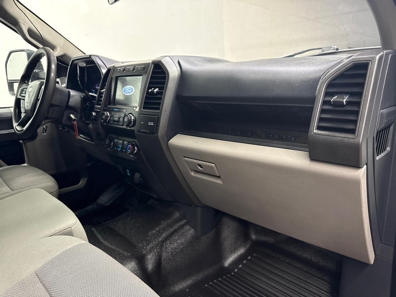 Ford F-250 SD XLT SuperCab Long Bed 4WD 2022