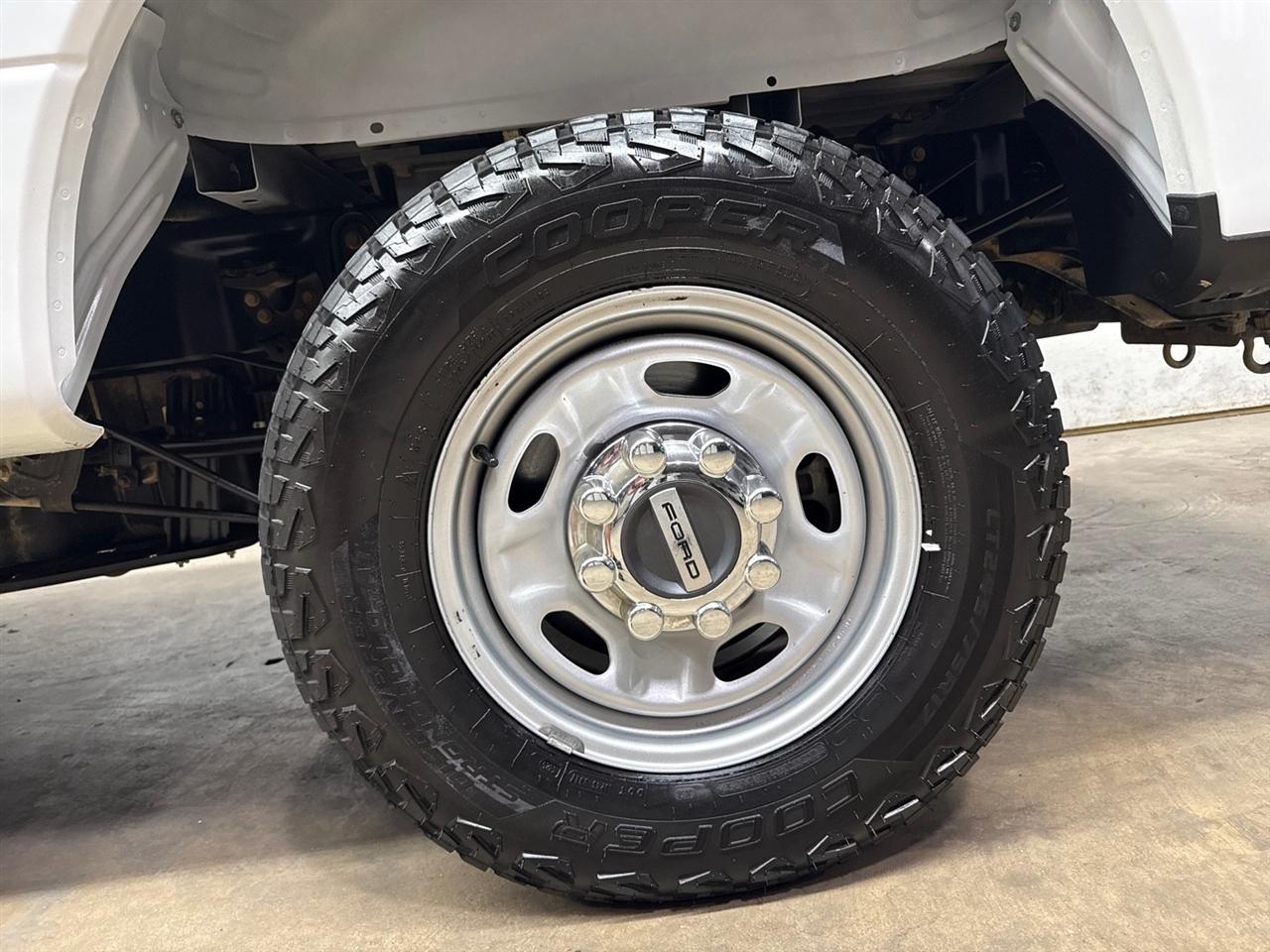 Ford F-250 SD XLT SuperCab Long Bed 4WD 2022