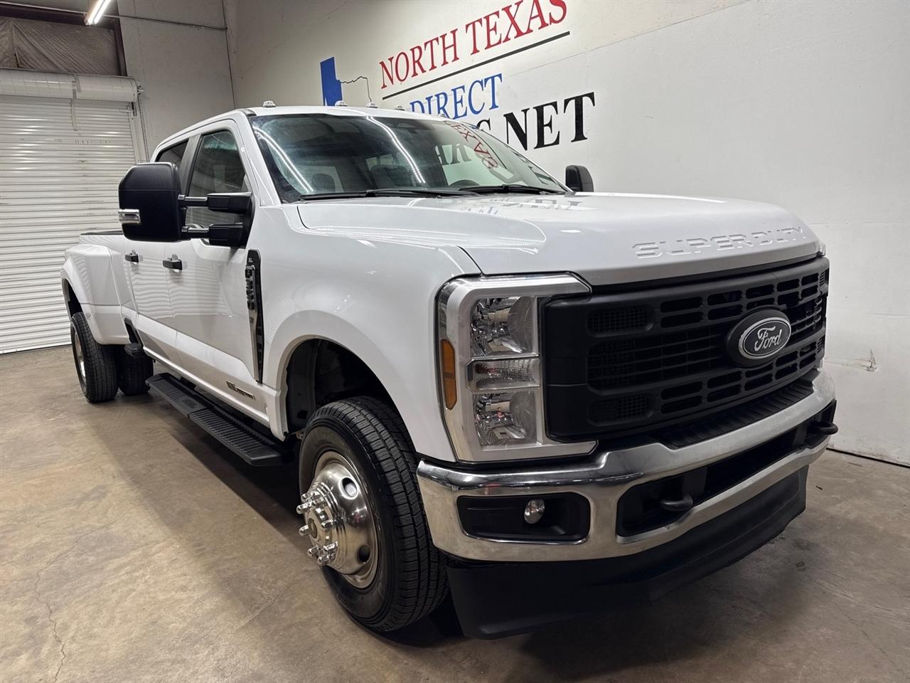 Ford F-350 SD XLT Crew Cab Long Bed DRW 4WD 2024