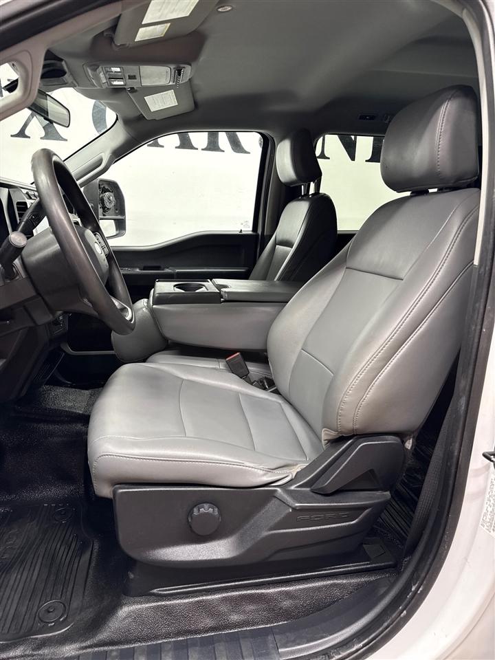 Ford F-350 SD XLT Crew Cab Long Bed DRW 4WD 2024
