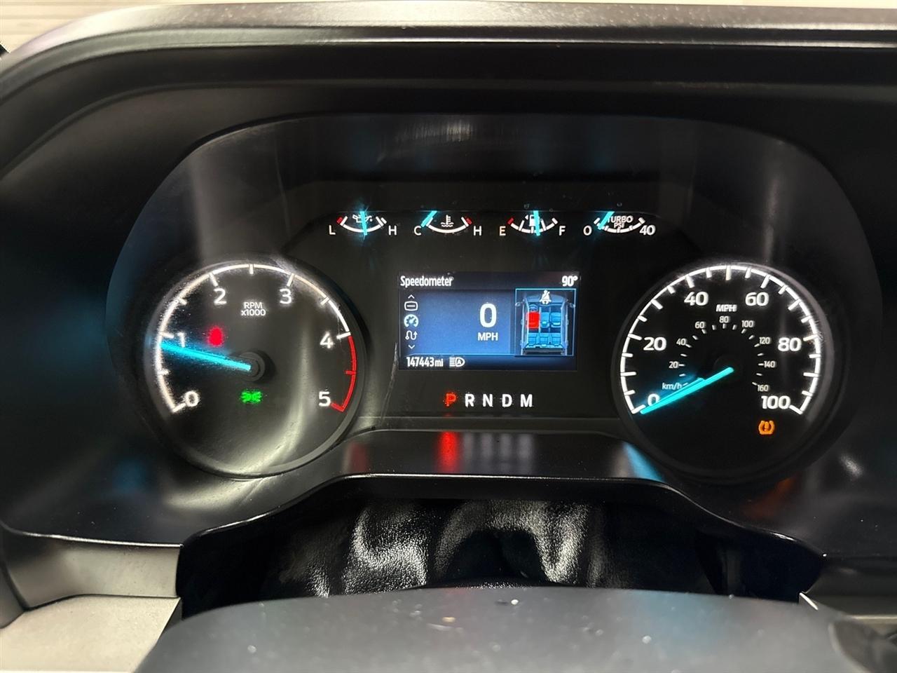 Ford F-350 SD XL Crew Cab Long Bed DRW 4WD 2023