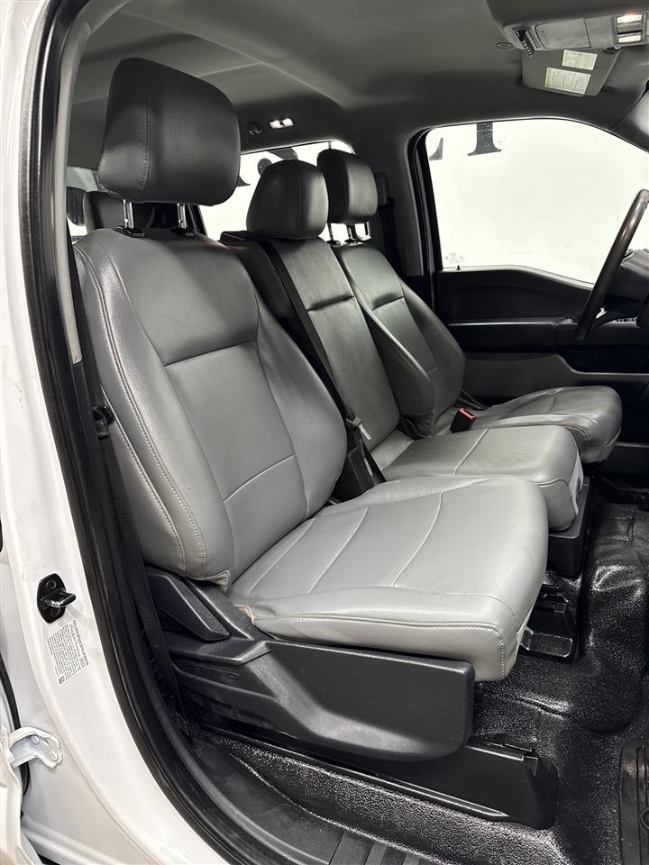 Ford F-350 SD XL Crew Cab Long Bed DRW 4WD 2023