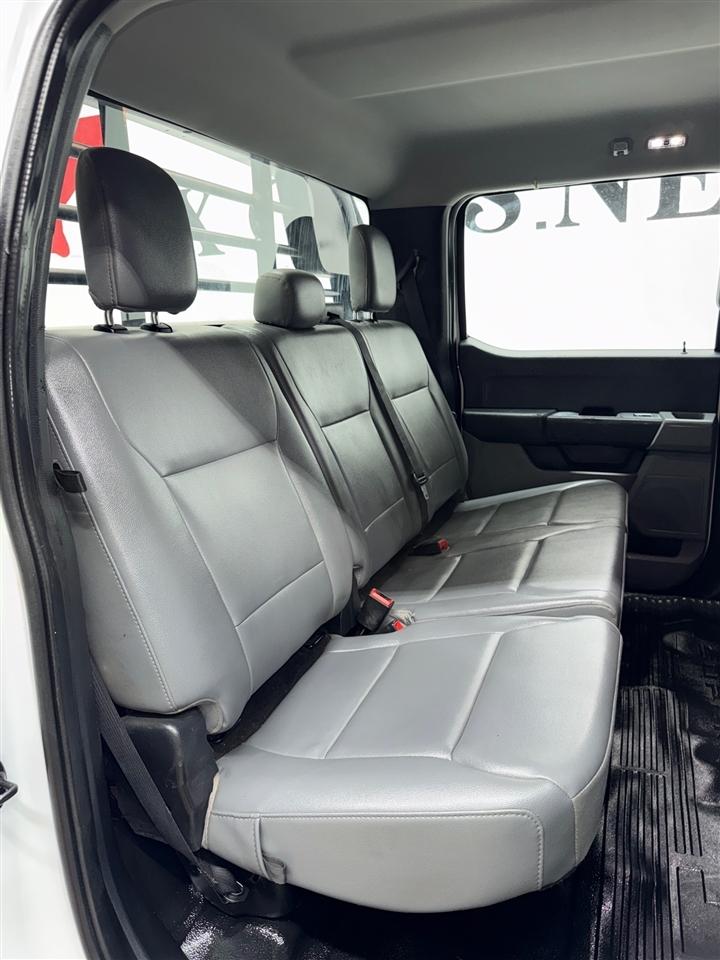 Ford F-350 SD XL Crew Cab Long Bed DRW 4WD 2023