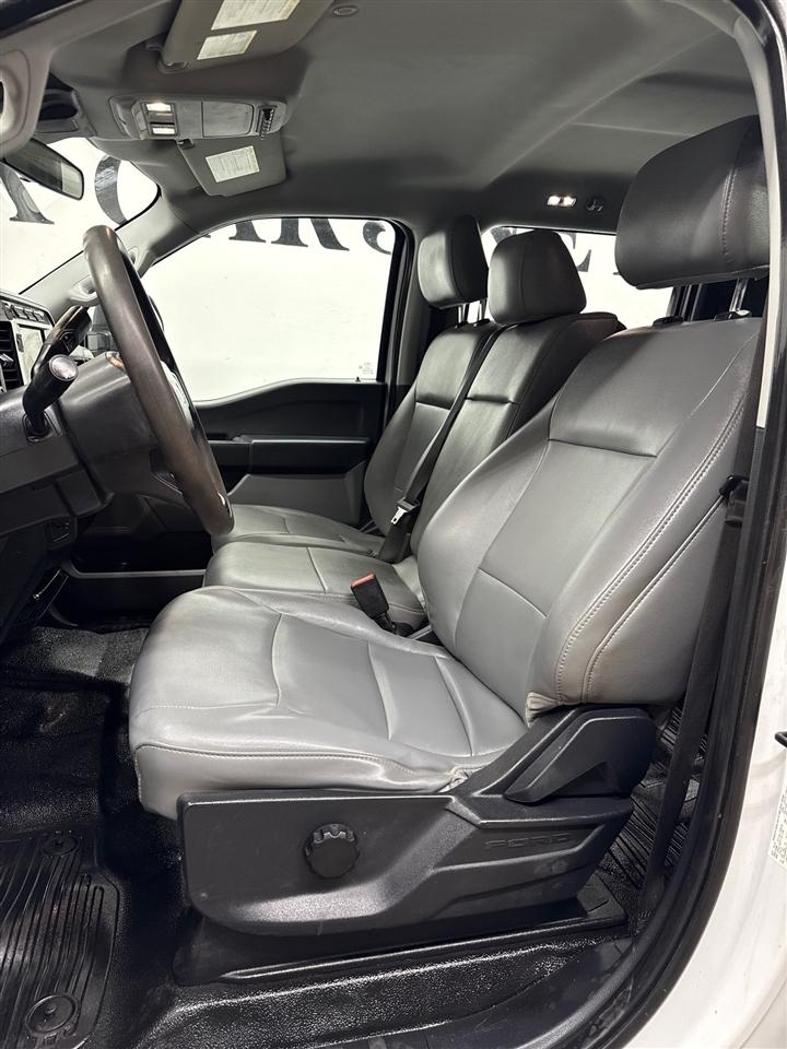 Ford F-350 SD XL Crew Cab Long Bed DRW 4WD 2023