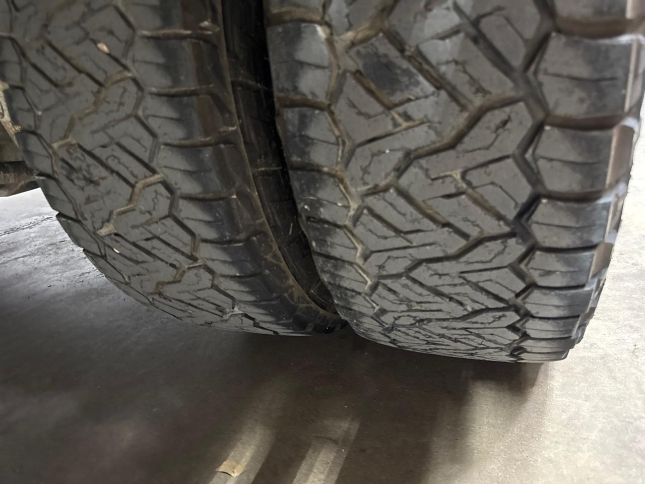 Ford F-350 SD XL Crew Cab Long Bed DRW 4WD 2023