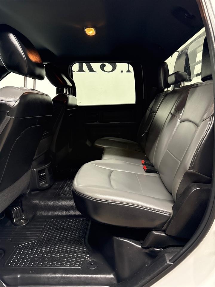 RAM 3500 Crew Cab 4WD DRW 2022