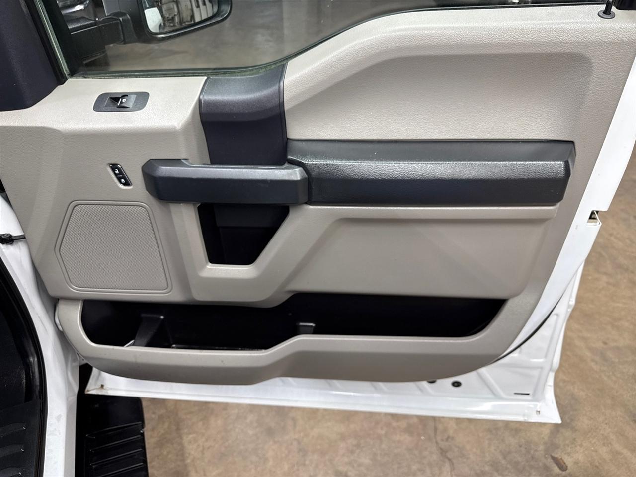 Ford F-550 Crew Cab DRW 4WD 2022