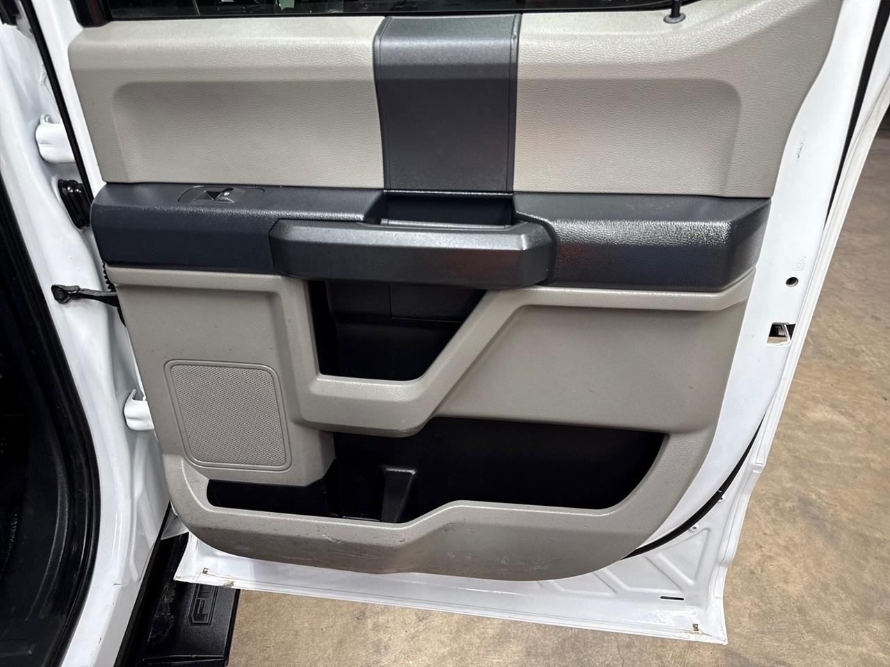 Ford F-550 Crew Cab DRW 4WD 2022