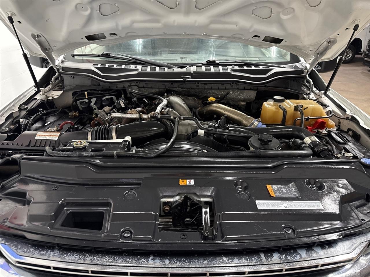 Ford F-550 Crew Cab DRW 4WD 2022