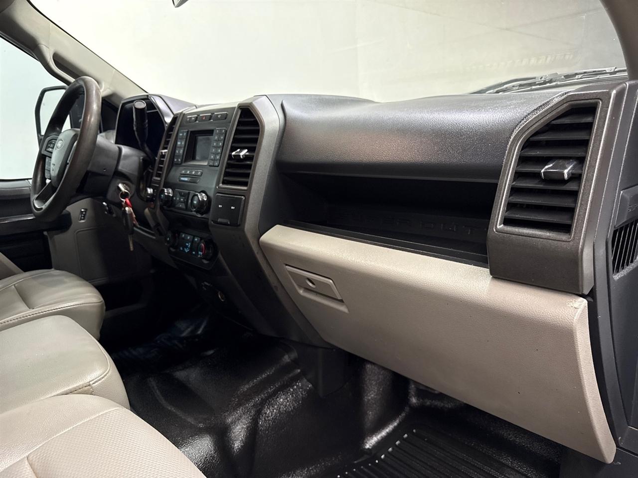 Ford F-250 SD XL Crew Cab Long Bed 4WD 2022