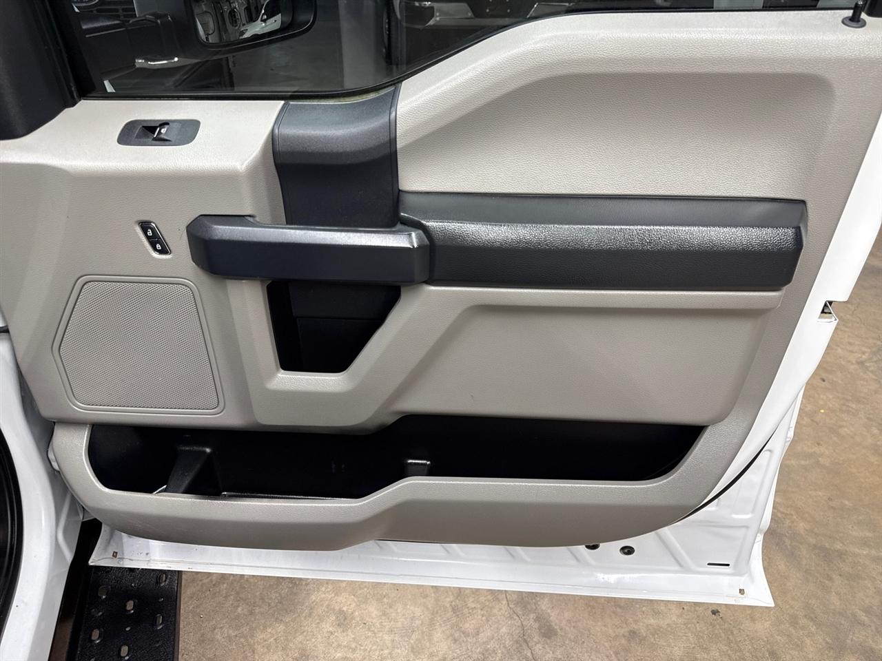 Ford F-250 SD XL Crew Cab Long Bed 4WD 2022