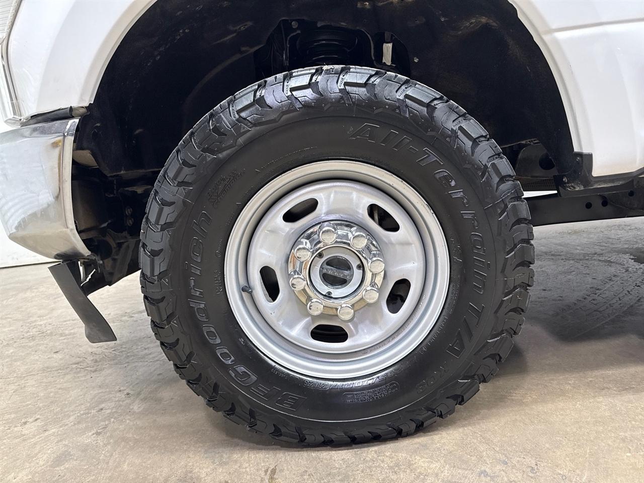 Ford F-250 SD XL Crew Cab Long Bed 4WD 2022