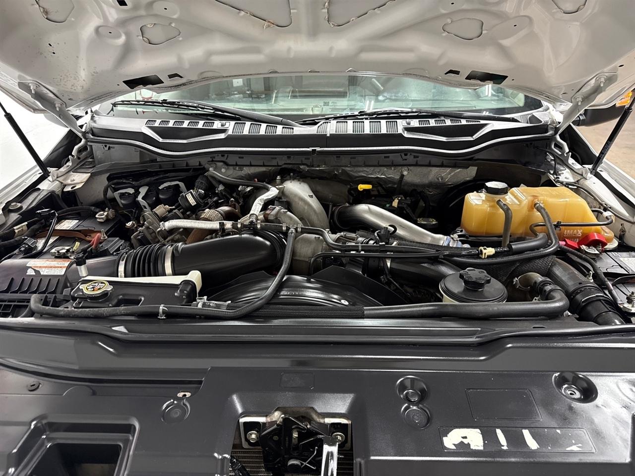 Ford F-250 SD XL Crew Cab Long Bed 4WD 2022