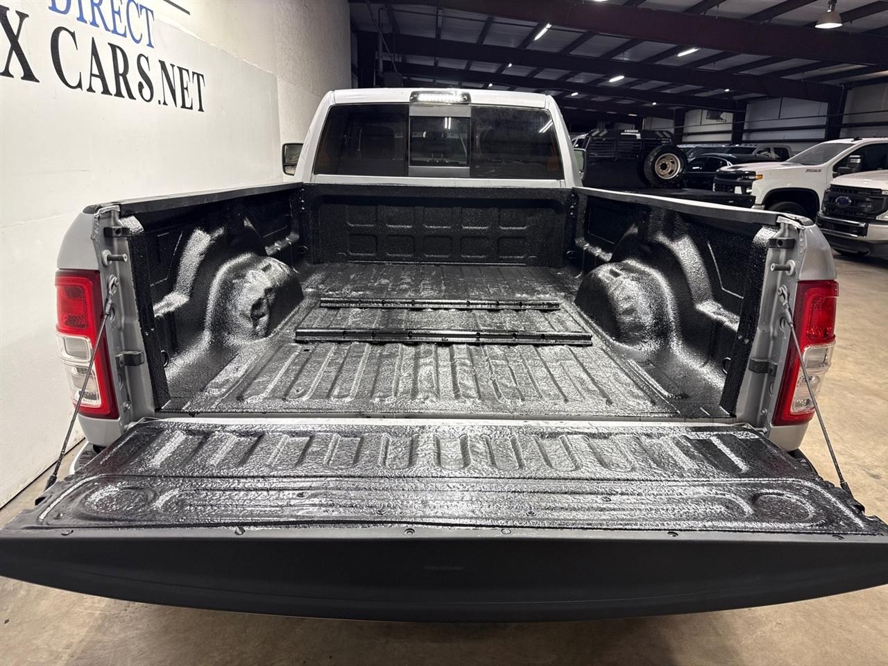 RAM 3500 Tradesman Crew Cab 4WD DRW 2024
