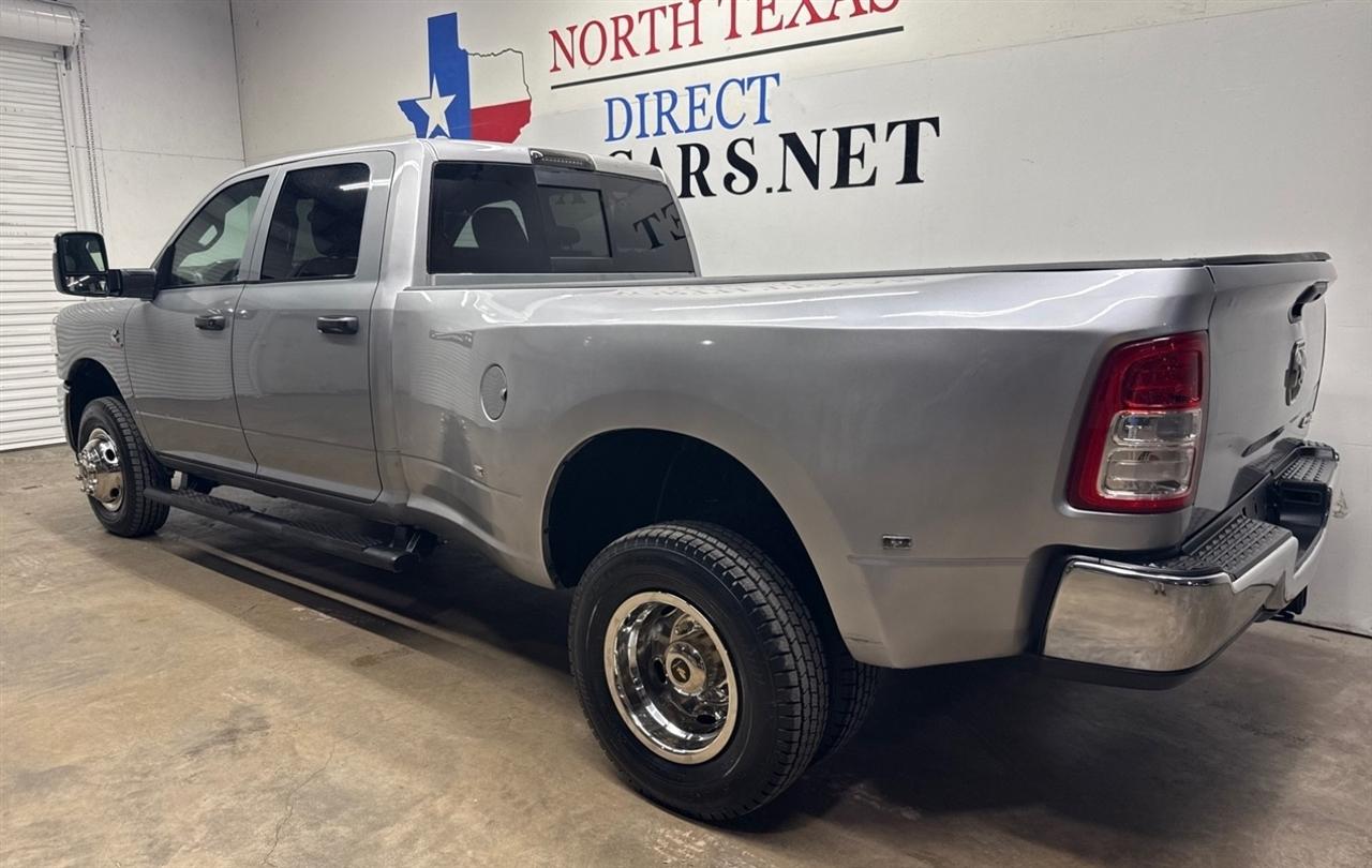 RAM 3500 Tradesman Crew Cab 4WD DRW 2024