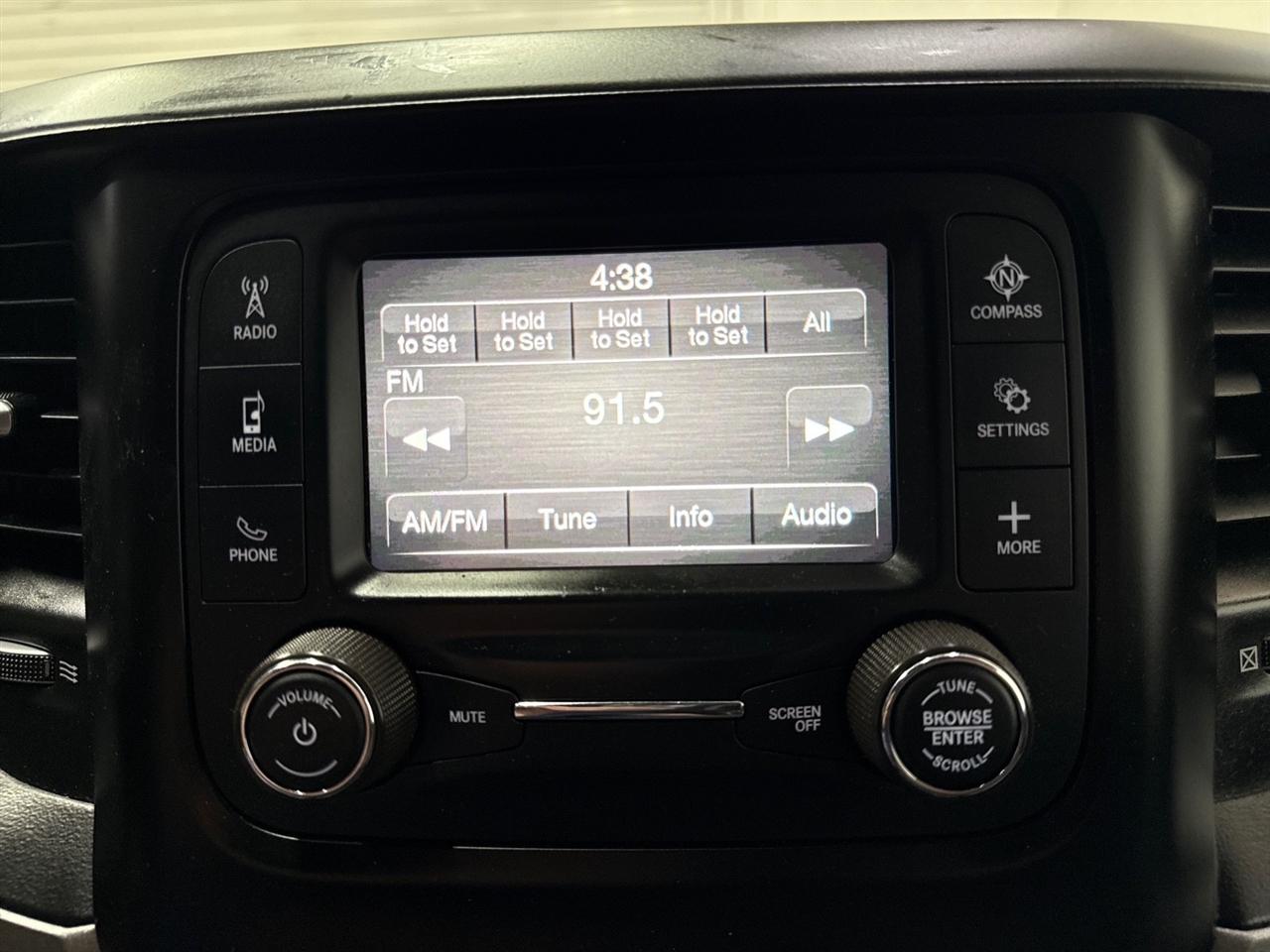 RAM 3500 Tradesman Crew Cab 4WD DRW 2024